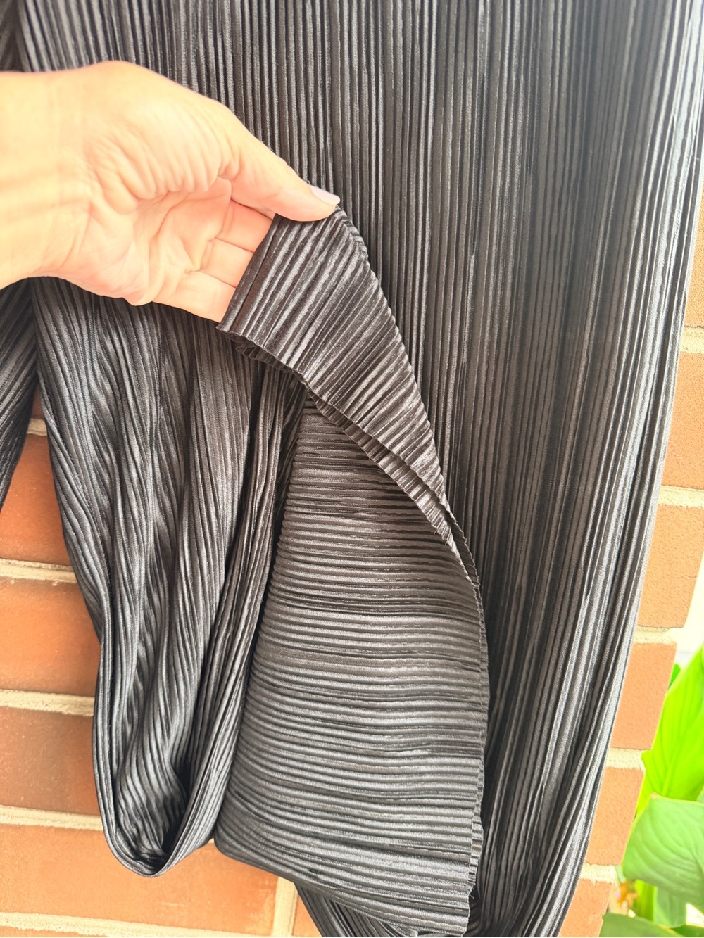 Zara Black Pleated Wide-Leg Pants - Picture 2 of 6